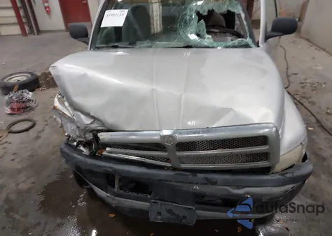 2001 Dodge Ram 1500 St/Ws из США, поврежденный, VIN 1B7HC16X11S150905